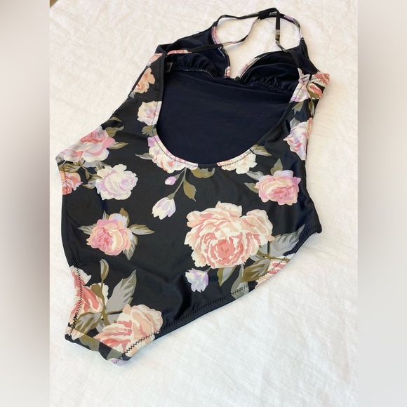 Simons Floral One Piece Bathing Suit - Picture 6 of 11